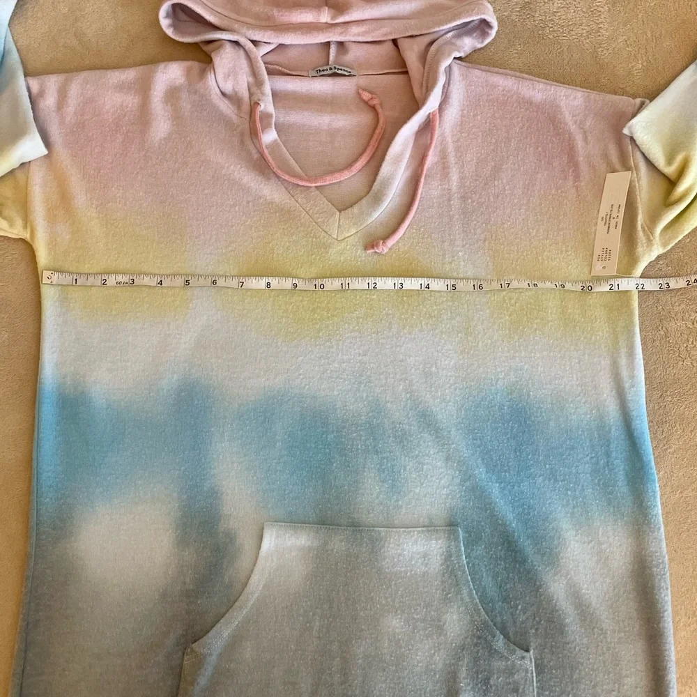 Theo and Spence Hooded Tie Dye Rainbow Sweater - Size M - Picture 8 of 15